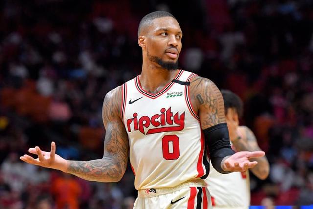 高诗岩19分山东胜浙江 胡金秋22分广厦胜宁波